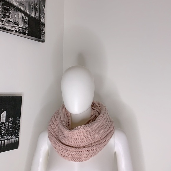 Baby Pink Loft infinity Scarf - Picture 3 of 6